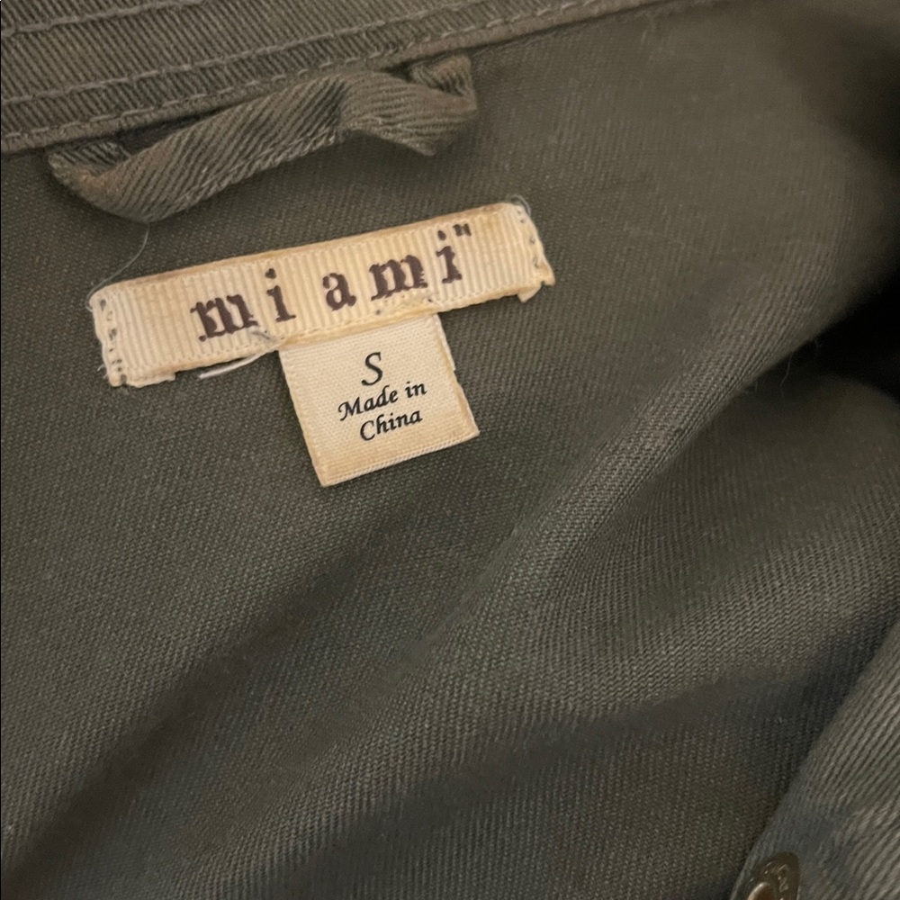 Green Jacket - Picture 2 of 9